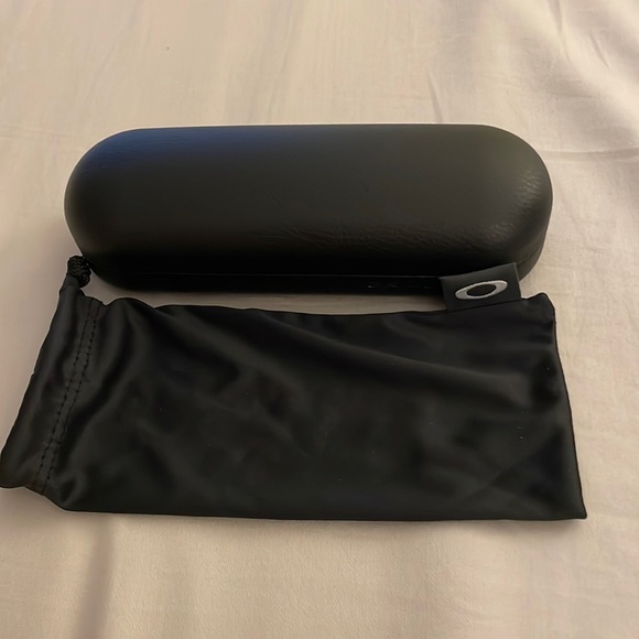 Oakley Accessories - Sunglasses case Oakley